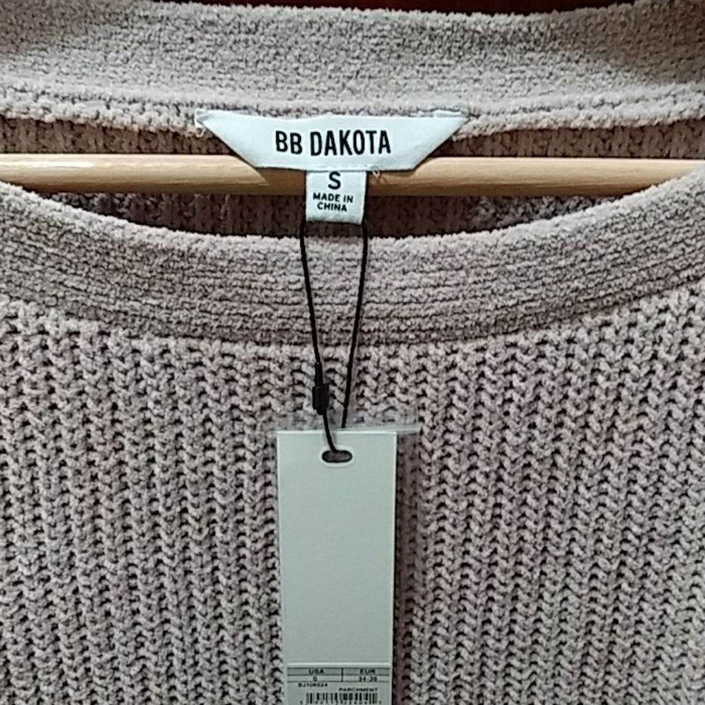 BB Dakota sweater